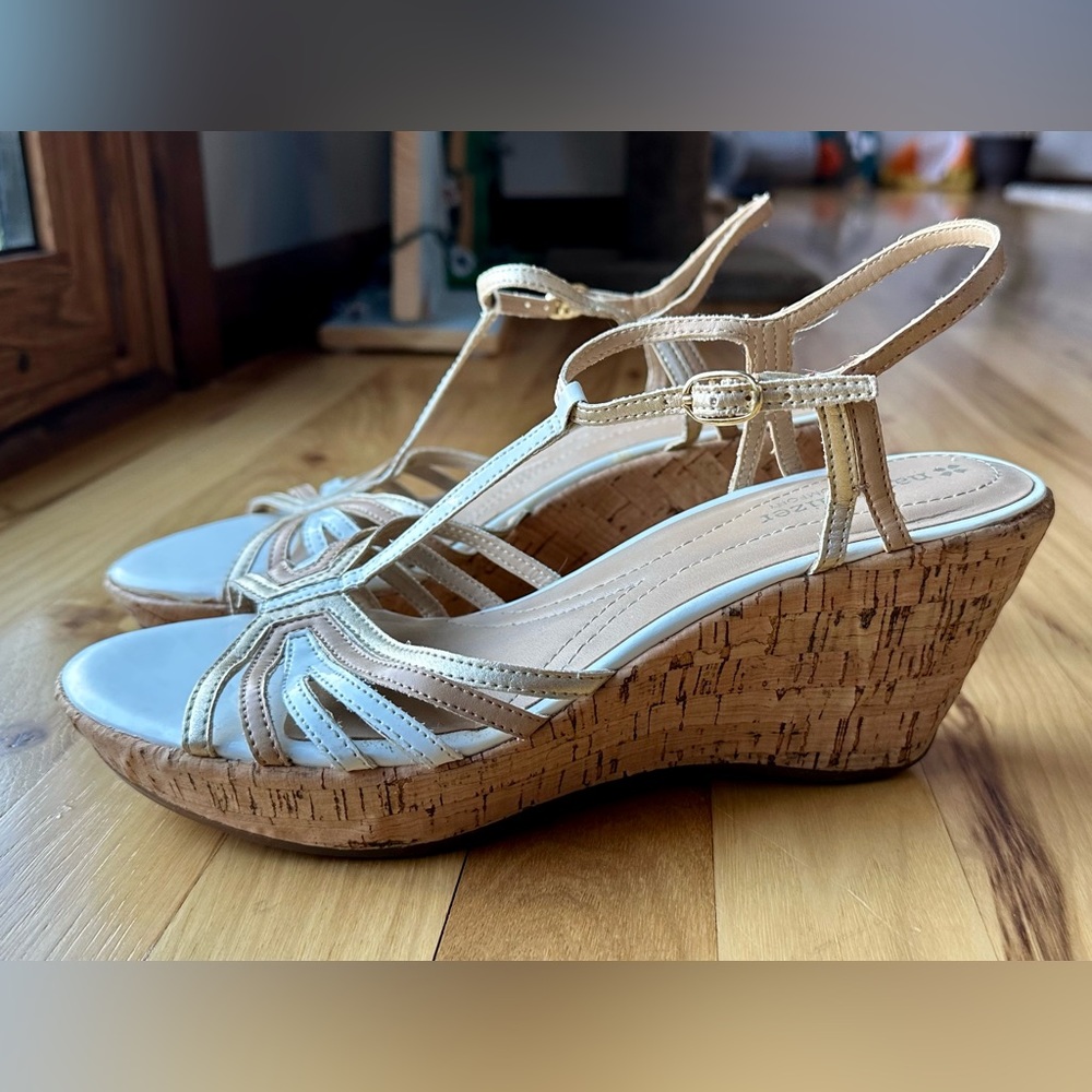 Naturalizer wedge sandals